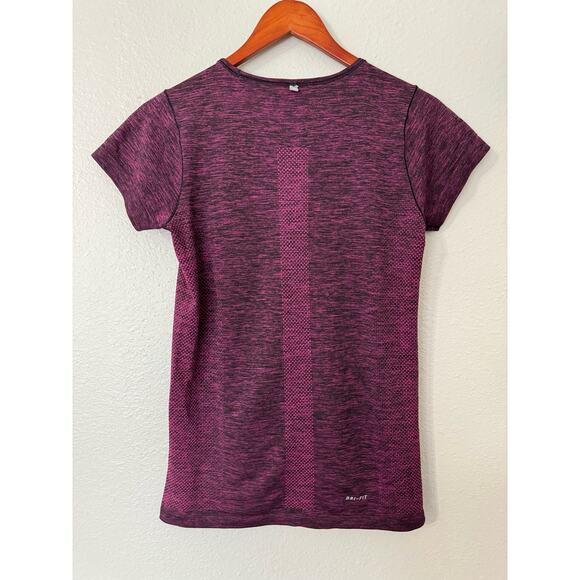 Nike Dri-Fit Women's Run Fast Live Fearless Shirt Size Small - Picture 5 of 5